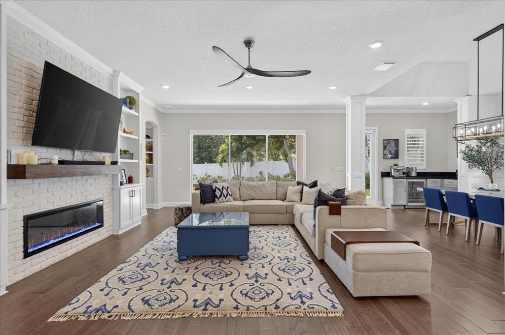 1553 RIVER DEE LANE, DUNEDIN, FL — photo 4 of 44