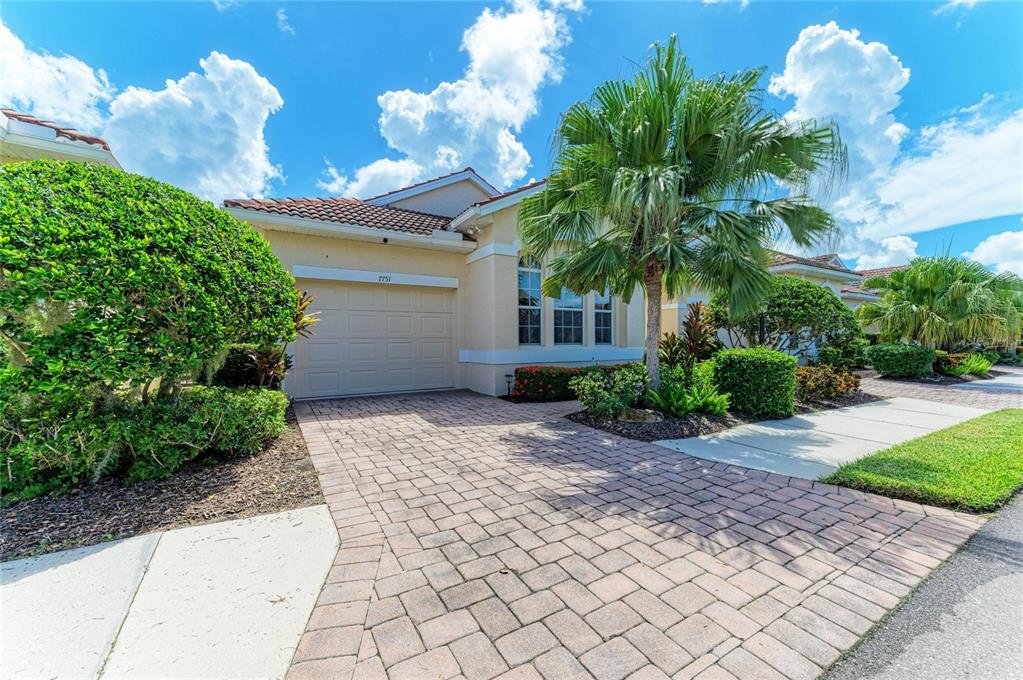 7751 33RD STREET E, SARASOTA, FL — photo 4 of 30