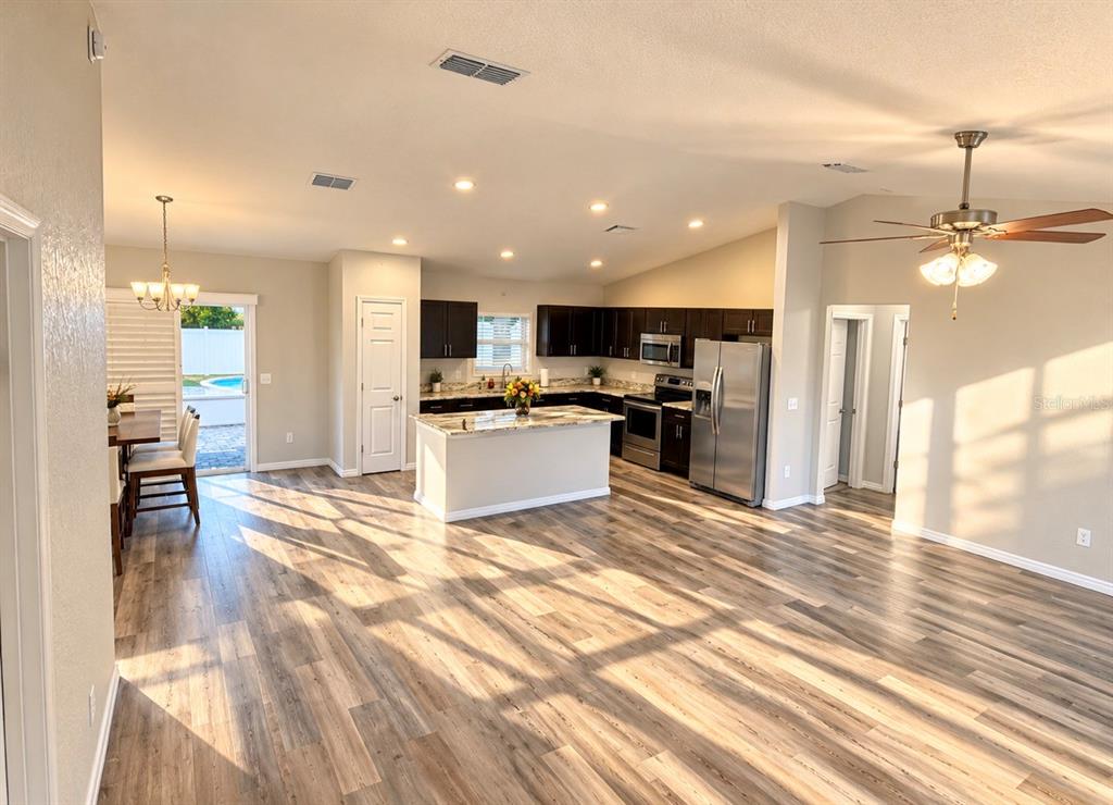 5181 SE 135TH PLACE, SUMMERFIELD, FL — photo 2 of 30