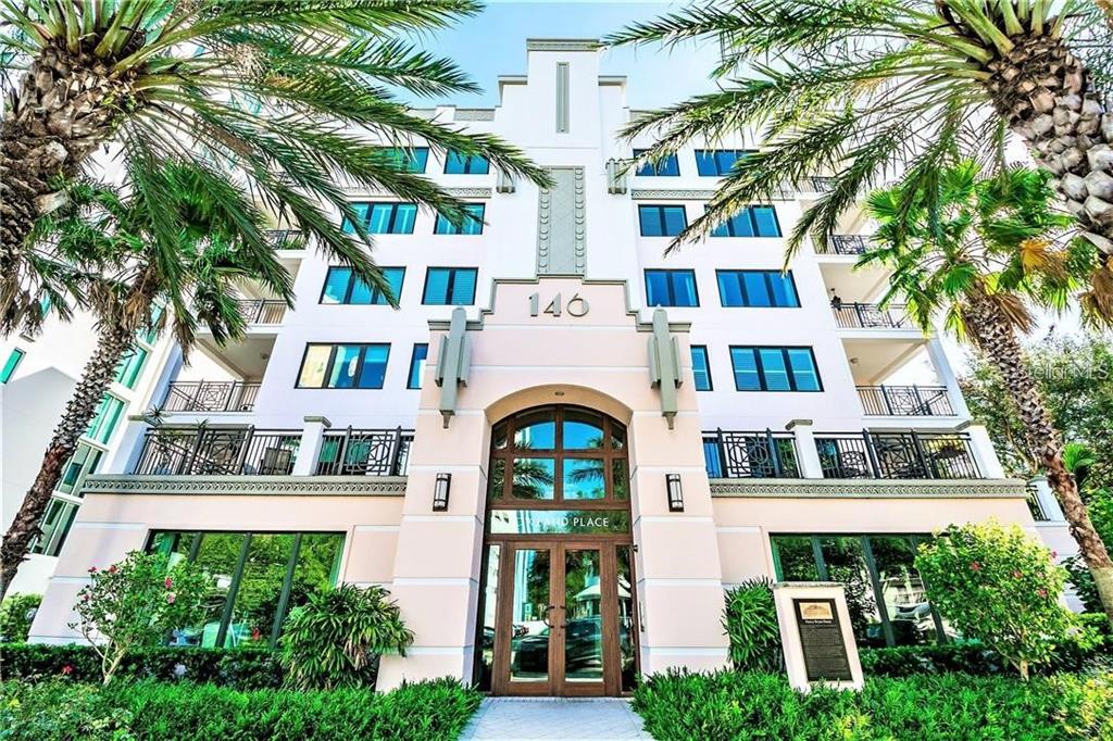 146 4TH AVENUE NE UNIT 204