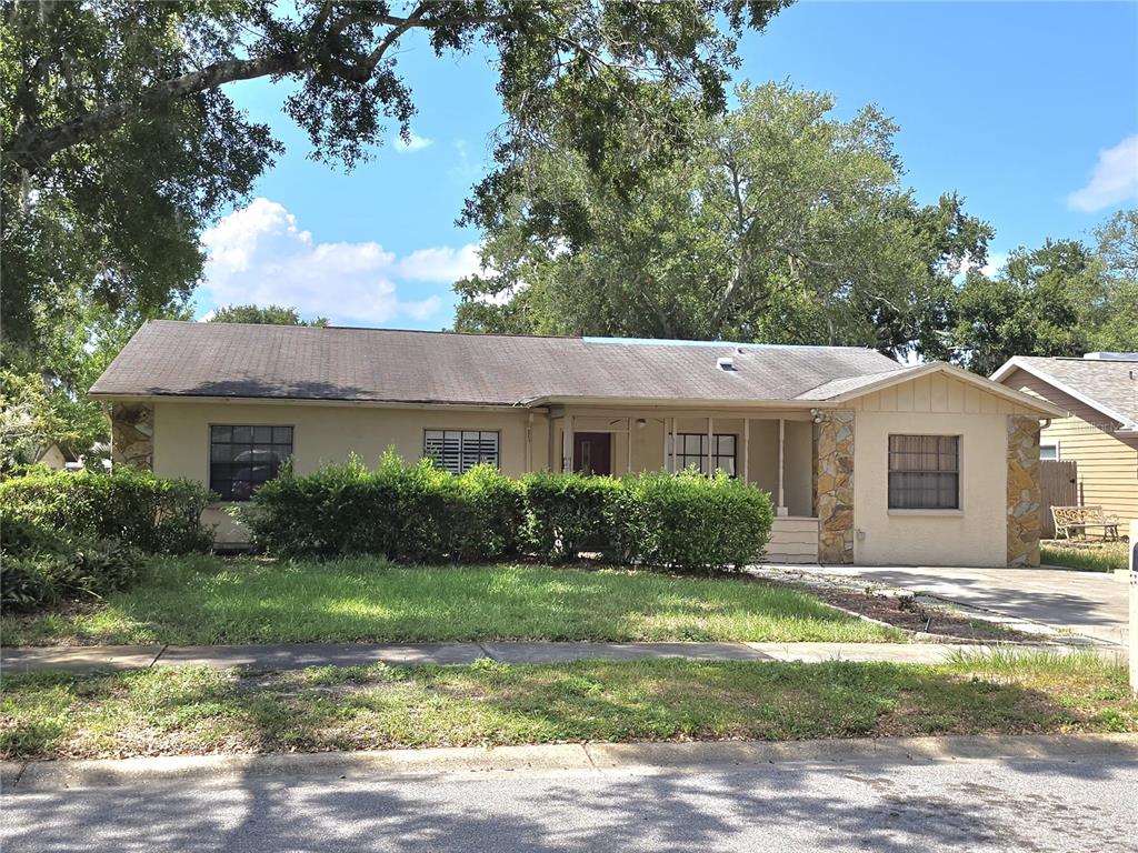 5044 ROANOKE DRIVE