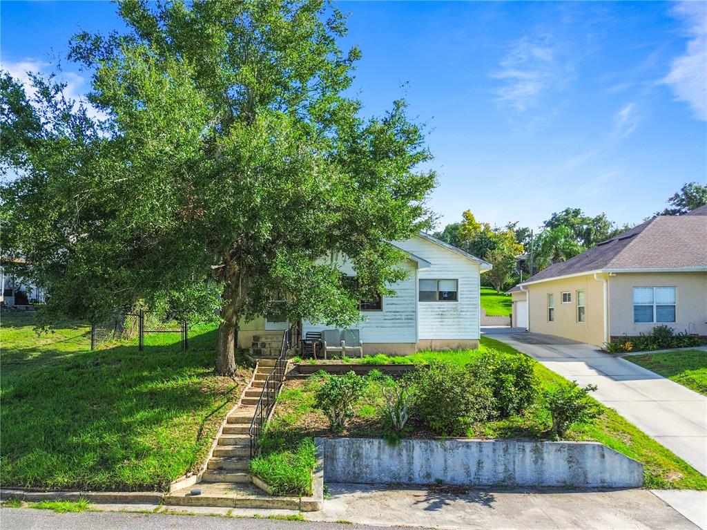 535 CARROLL STREET, CLERMONT, FL — photo 4 of 14