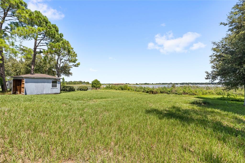 310 PARADISE ISLAND DRIVE, HAINES CITY, FL — photo 5 of 30