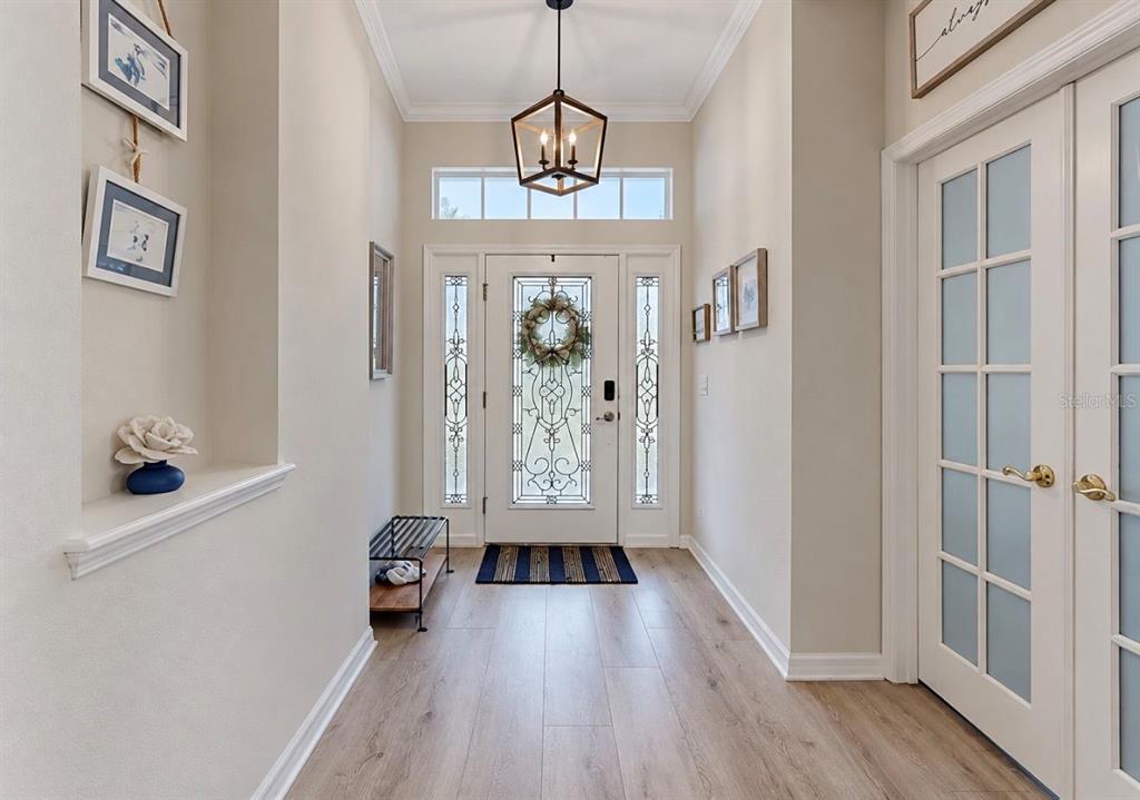 542 ISLEBAY DRIVE, APOLLO BEACH, FL — photo 2 of 76
