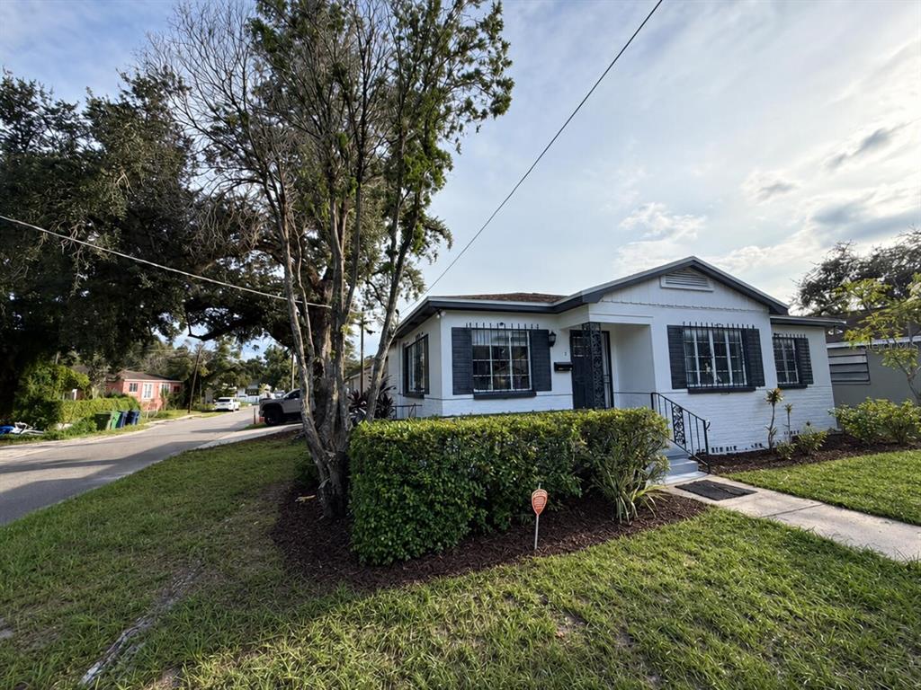 2217 MALLORY AVENUE, TAMPA, FL — photo 2 of 30