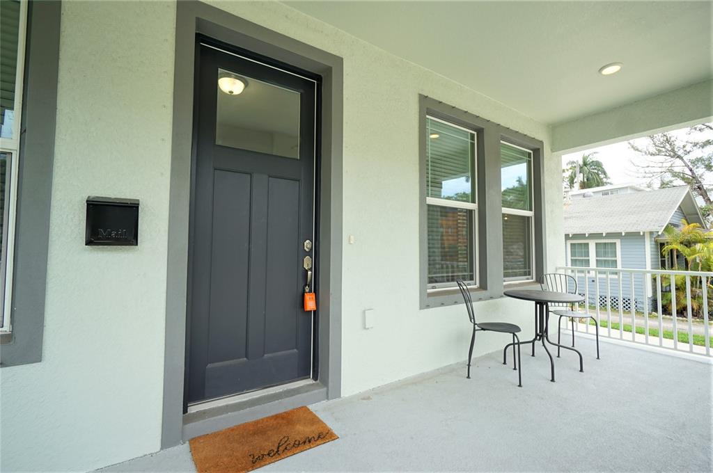 651 14TH AVENUE S, ST PETERSBURG, FL — photo 4 of 29