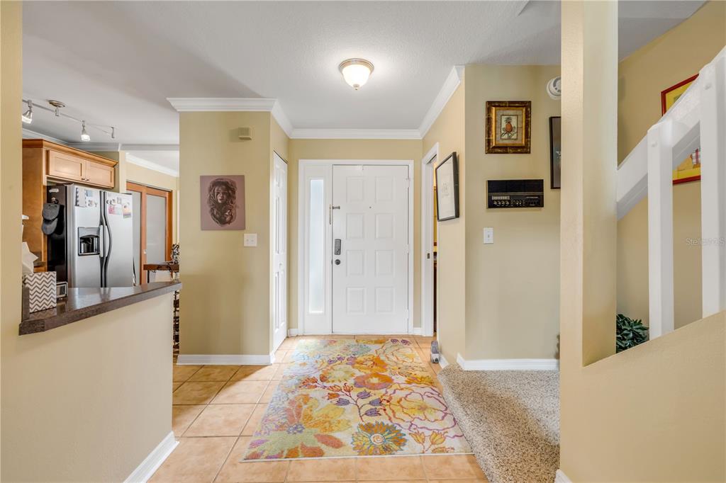636 MAPLE OAK CIRCLE UNIT 107, ALTAMONTE SPRINGS, FL — photo 3 of 30