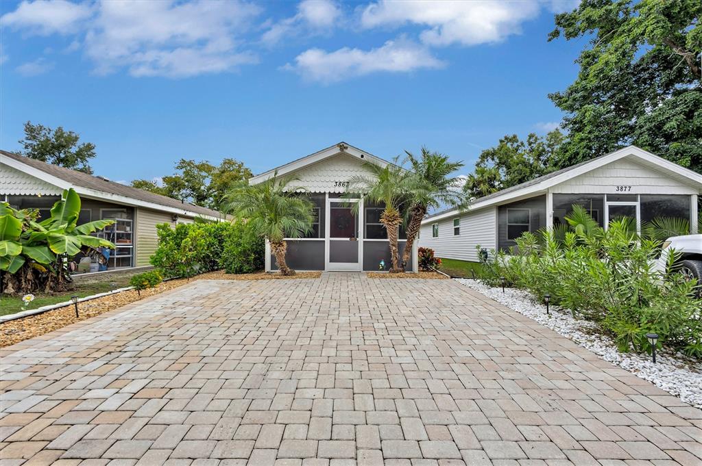 3867 ALMOND AVENUE, SARASOTA, FL — photo 3 of 30
