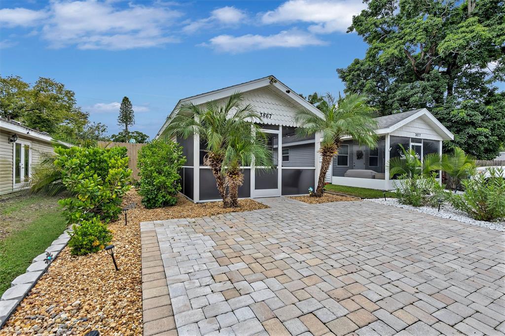 3867 ALMOND AVENUE, SARASOTA, FL — photo 4 of 30