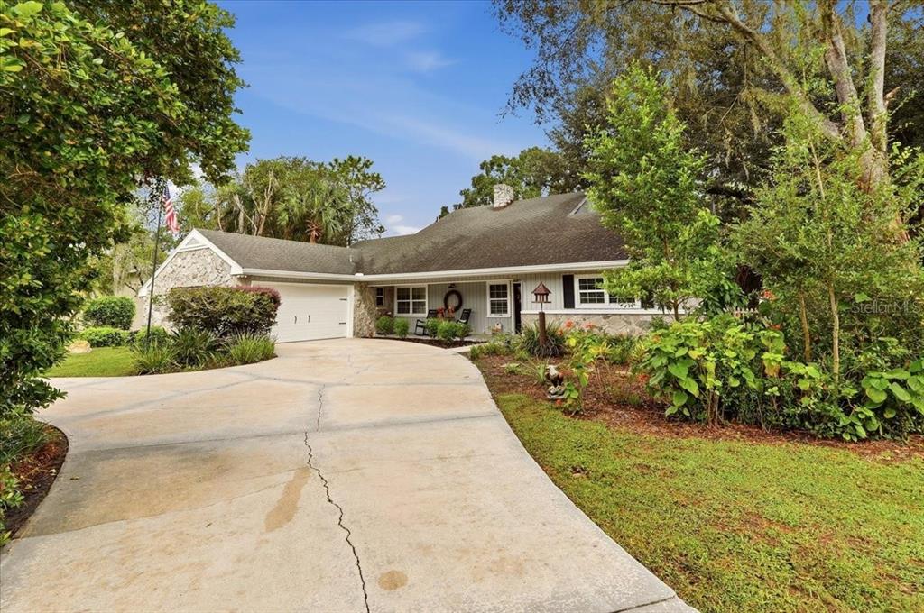 520 DON EL STREET, LAKELAND, FL — photo 4 of 30
