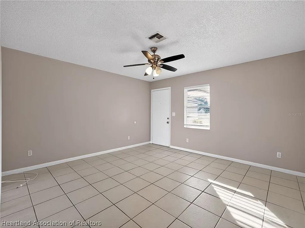 6213 CANDLER TERRACE, SEBRING, FL — photo 2 of 10