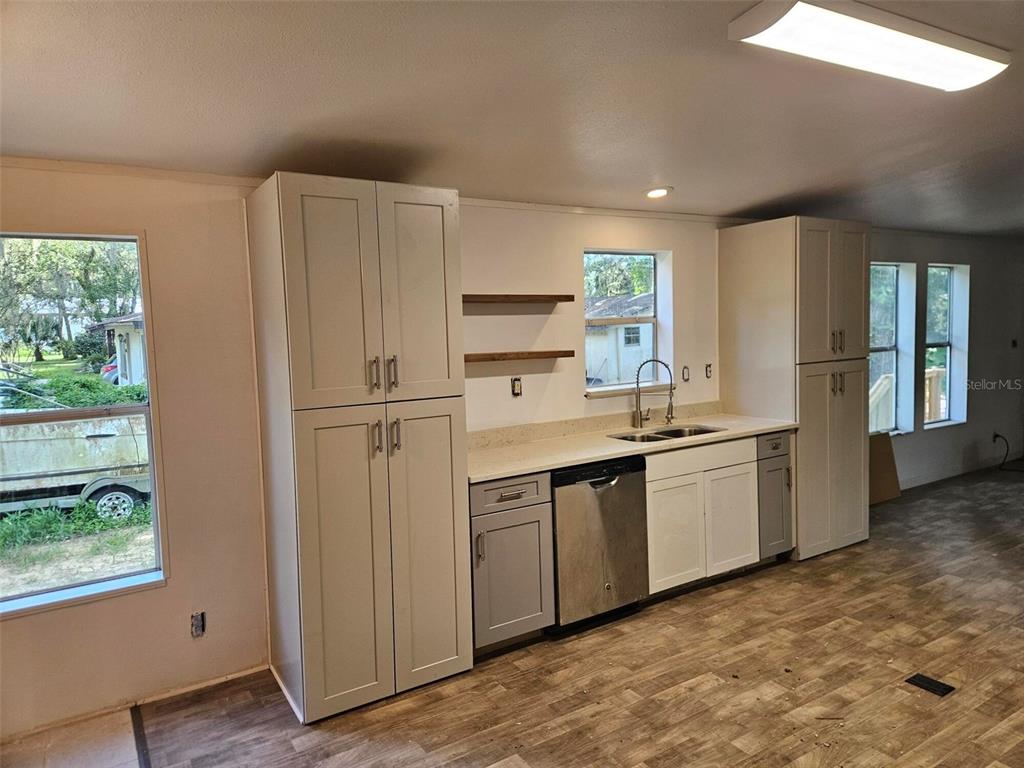 3050 CR 418, LAKE PANASOFFKEE, FL — photo 2 of 16
