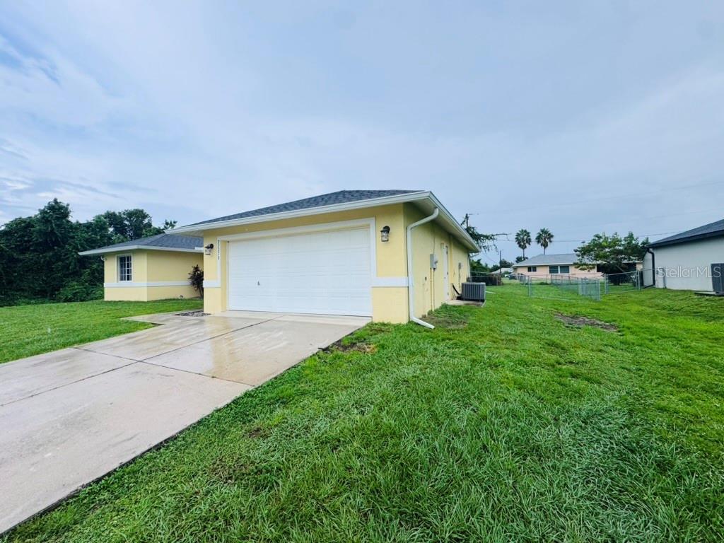 22278 PRISCILLA AVENUE, PORT CHARLOTTE, FL — photo 2 of 17