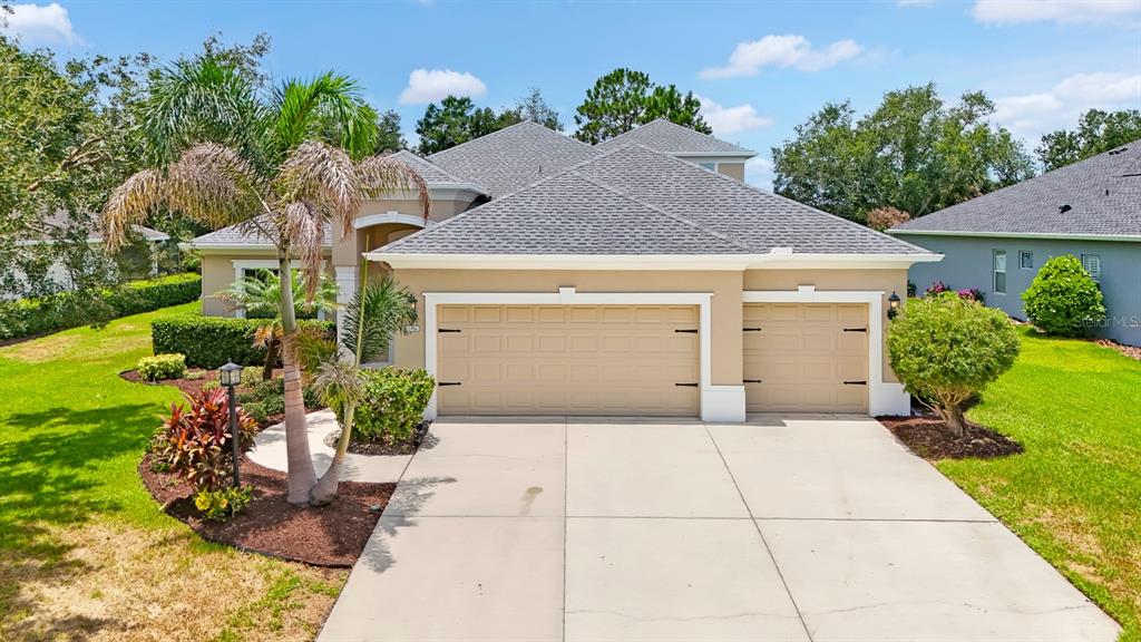 1416 HICKORY VIEW CIRCLE