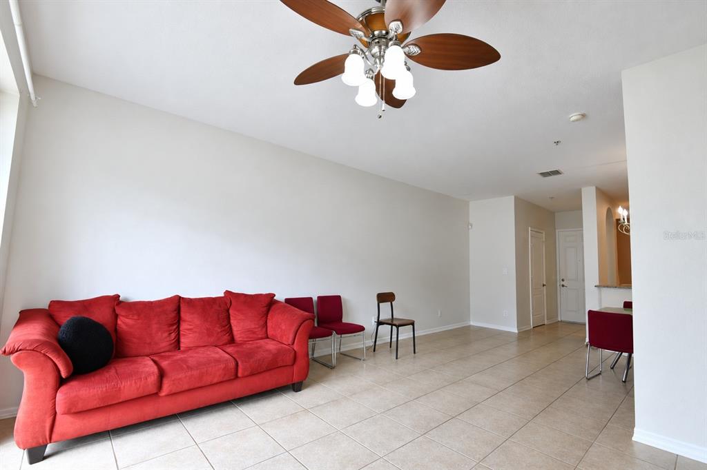 6063 STRADA ISLE WAY, ORLANDO, FL — photo 4 of 32