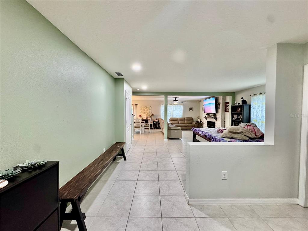 7609 MUSCOVY DRIVE, LAKELAND, FL — photo 4 of 30