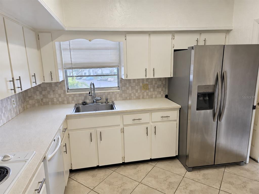 2436 RHODESIAN DRIVE UNIT 48, CLEARWATER, FL — photo 3 of 20