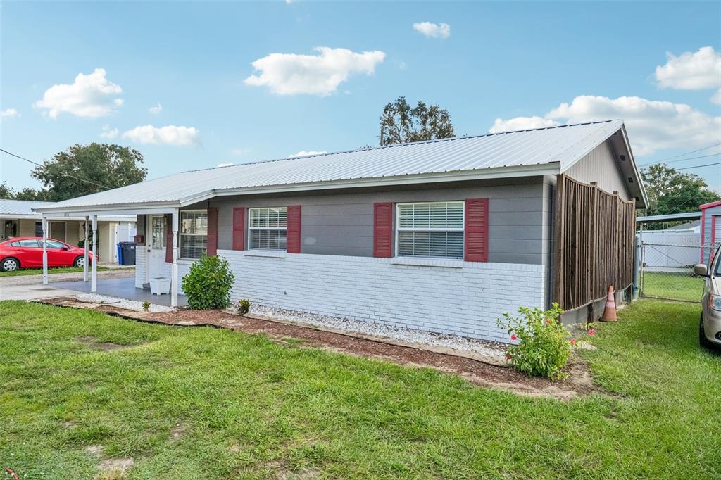 1013 N PARSONS AVENUE, BRANDON, FL — photo 4 of 30