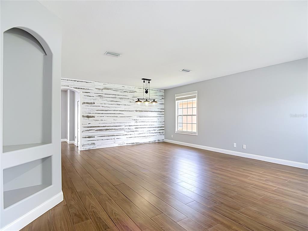 18316 CYPRESS HAVEN DRIVE, TAMPA, FL — photo 5 of 30