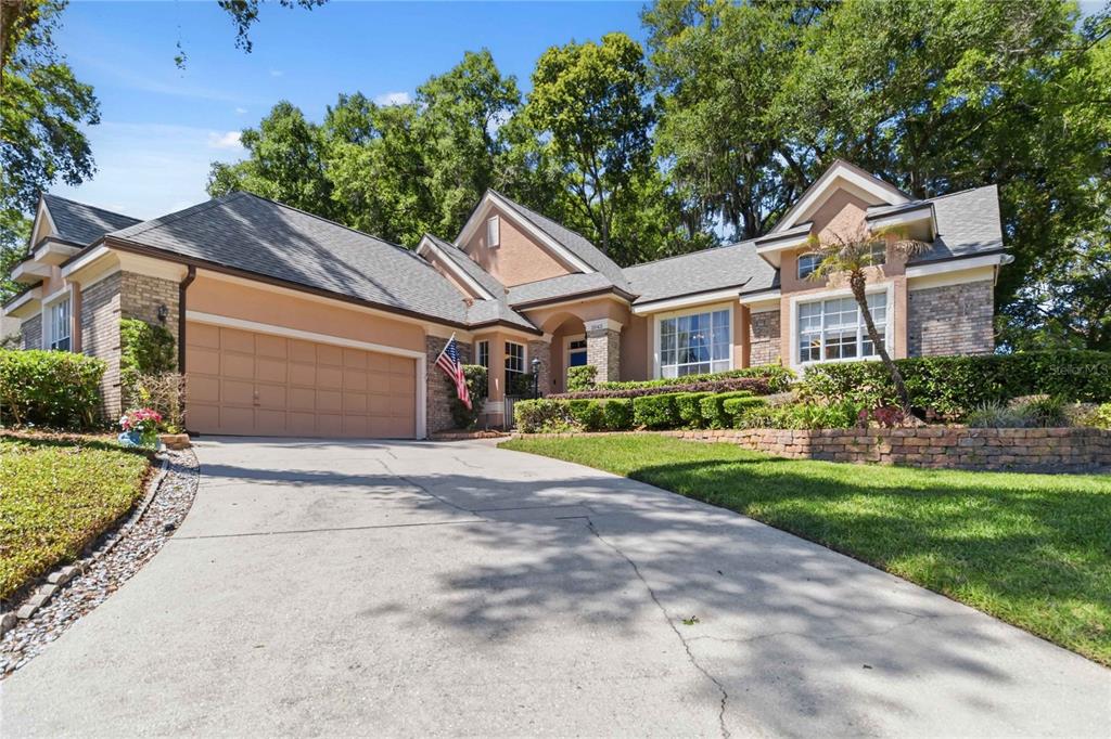 2043 SAWGRASS DRIVE