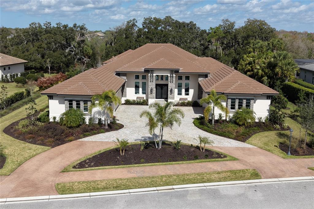 3927 FOUNDERS CLUB DRIVE