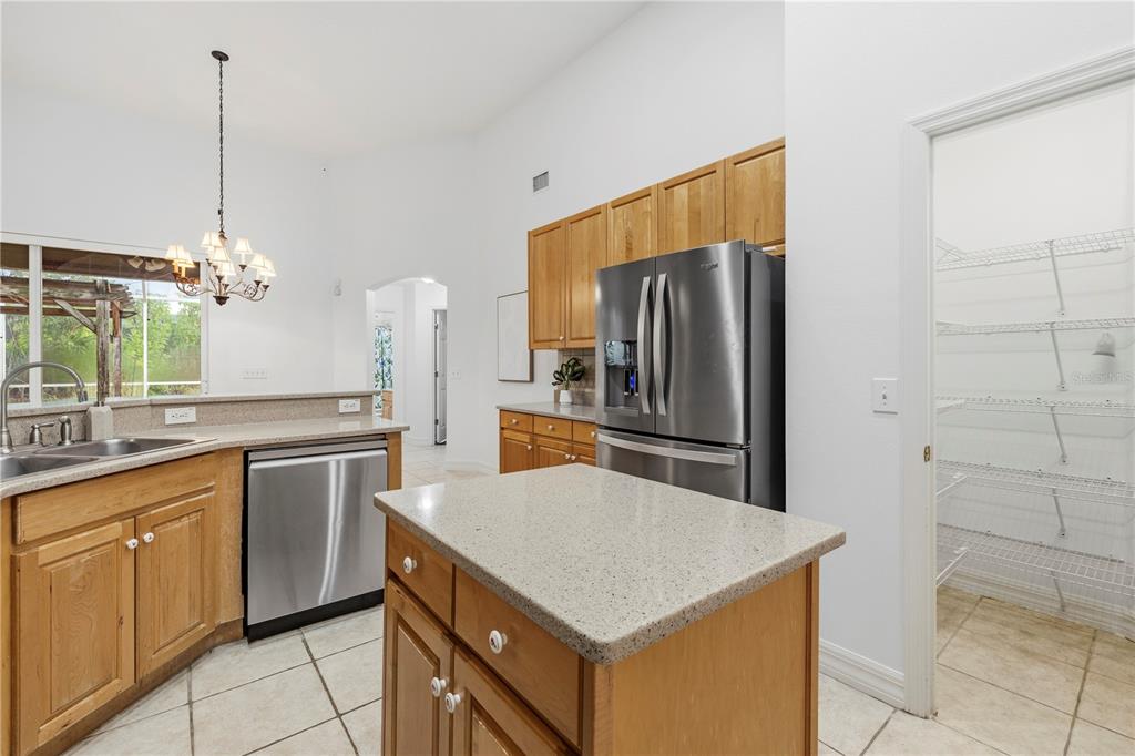 6521 CARRINGTON SKY DRIVE, APOLLO BEACH, FL — photo 2 of 30