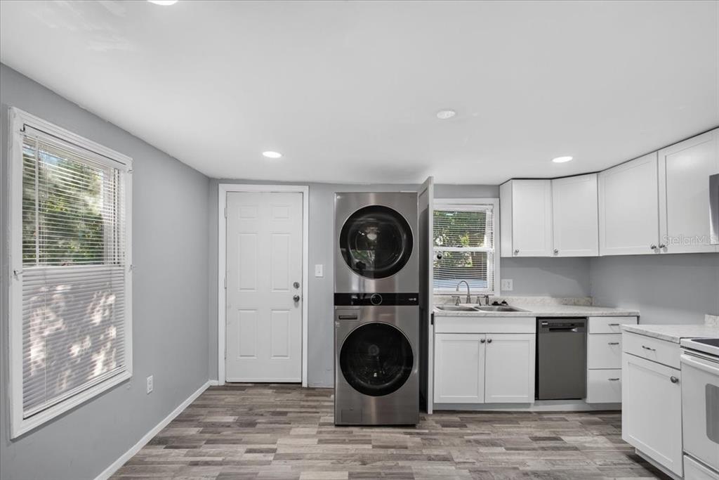1315 NE 3RD AVENUE, GAINESVILLE, FL — photo 4 of 15