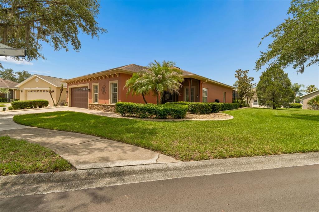 218 BAY DRIVE