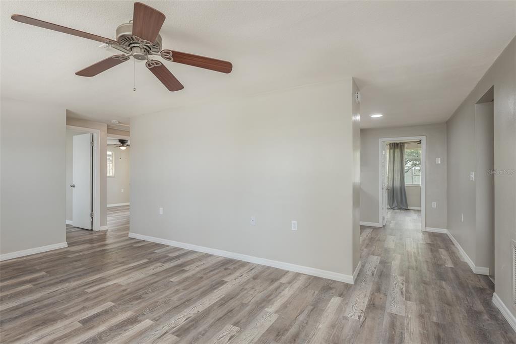 5646 FESTIVO DRIVE, HOLIDAY, FL — photo 4 of 30