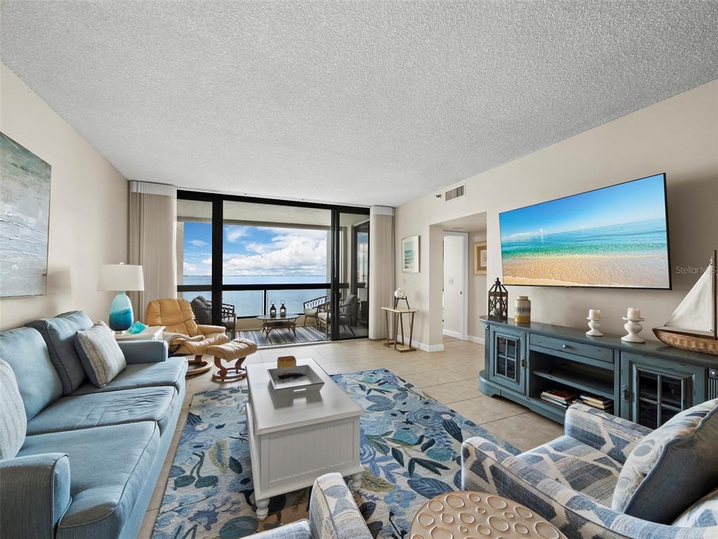 2020 HARBOURSIDE DRIVE UNIT 442, LONGBOAT KEY, FL — photo 3 of 30