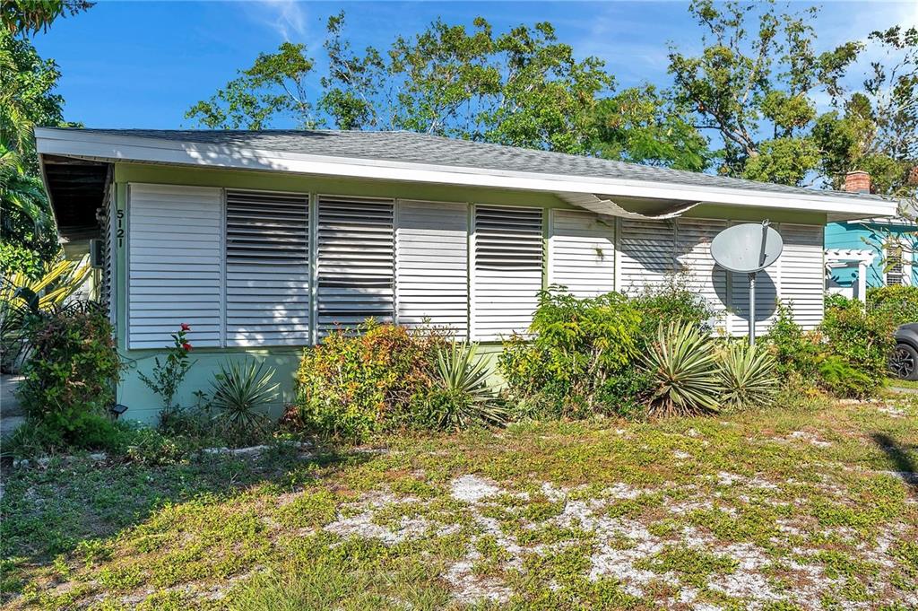 5115 28TH AVENUE S, GULFPORT, FL — photo 4 of 31