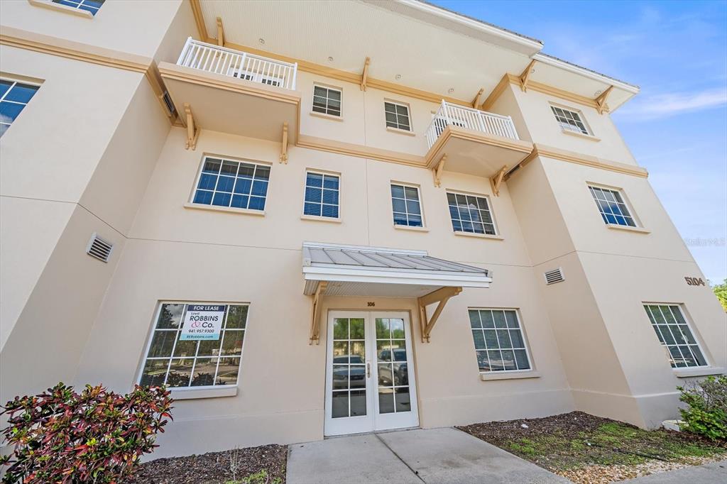 5104 N LOCKWOOD RIDGE ROAD UNIT 106, SARASOTA, FL — photo 3 of 12