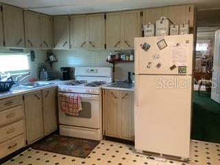 9544 SE 163RD STREET, SUMMERFIELD, FL — photo 5 of 28