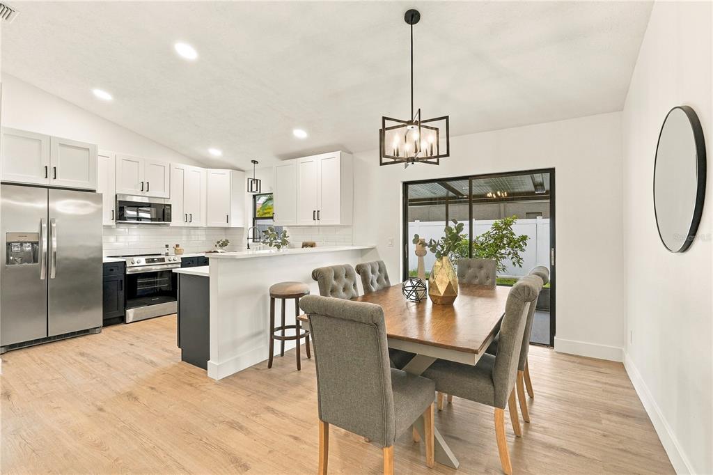 11233 ELMFIELD DRIVE, TAMPA, FL — photo 4 of 30