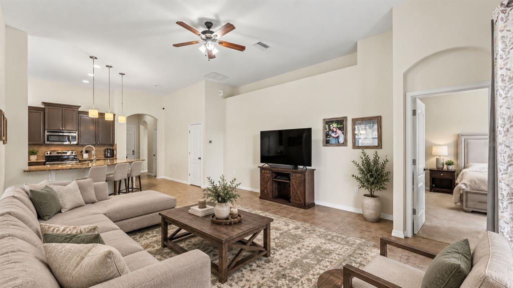 5927 GREAT SALT COURT, LAKELAND, FL — photo 3 of 53