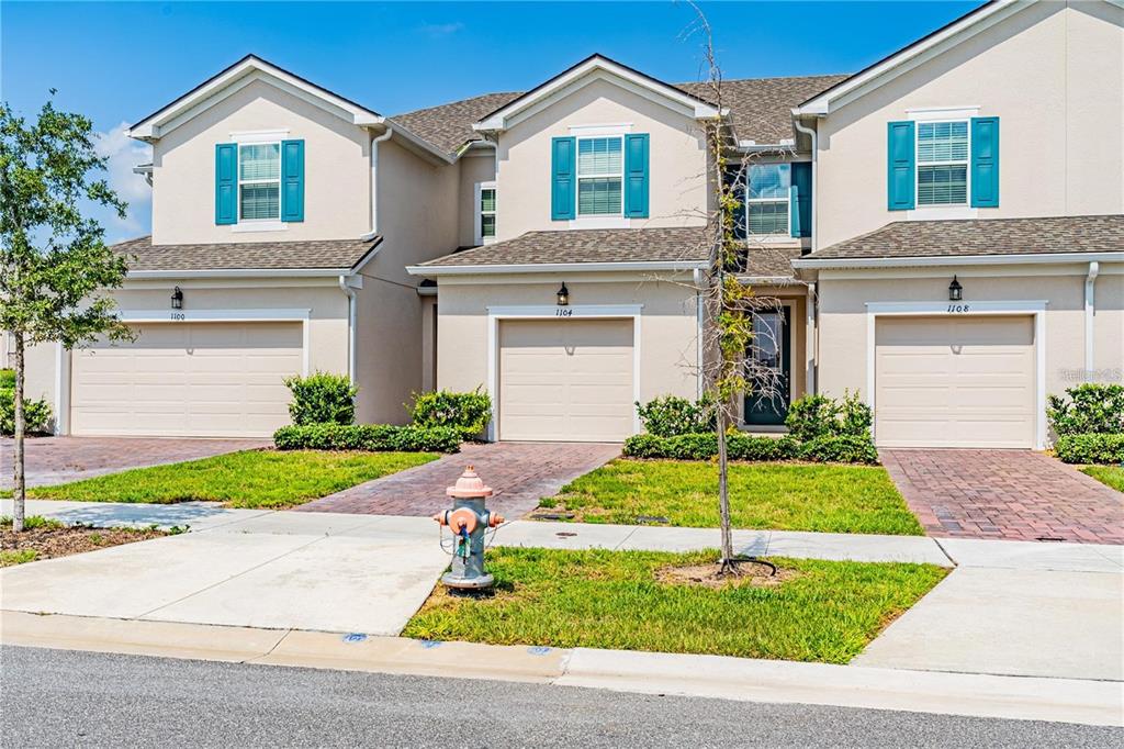 1104 LAKESHORE BREEZE PLACE