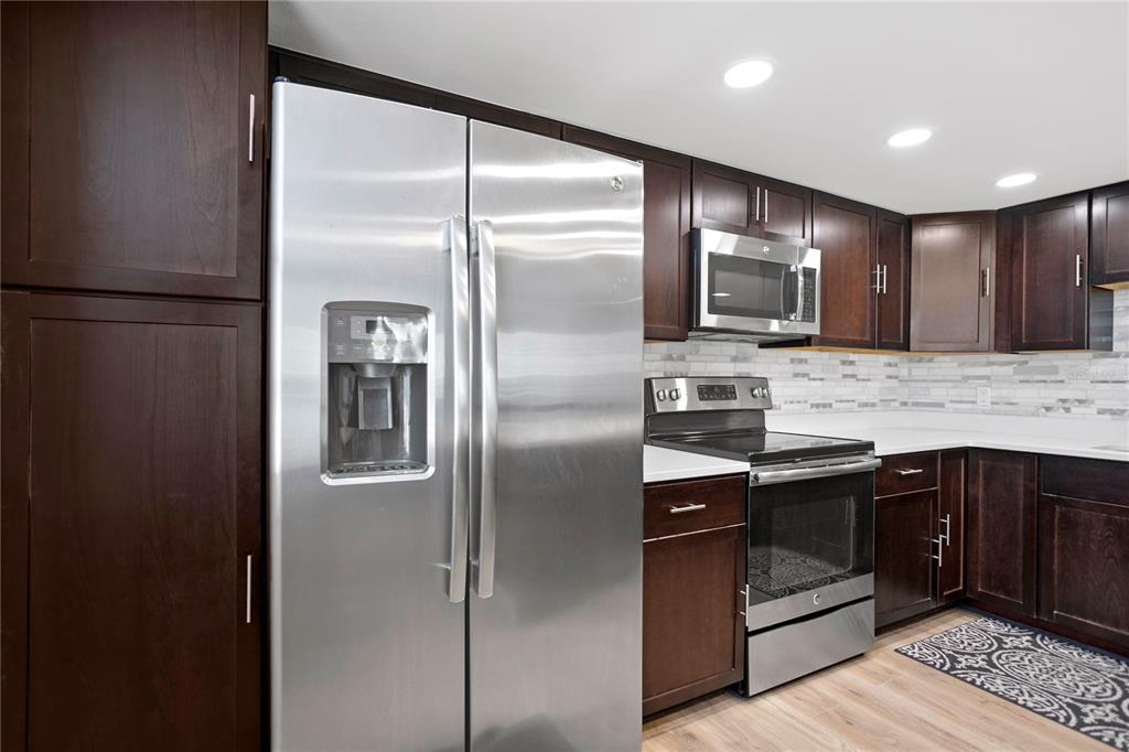 1430 GULF BOULEVARD UNIT 603, CLEARWATER BEACH, FL — photo 5 of 30