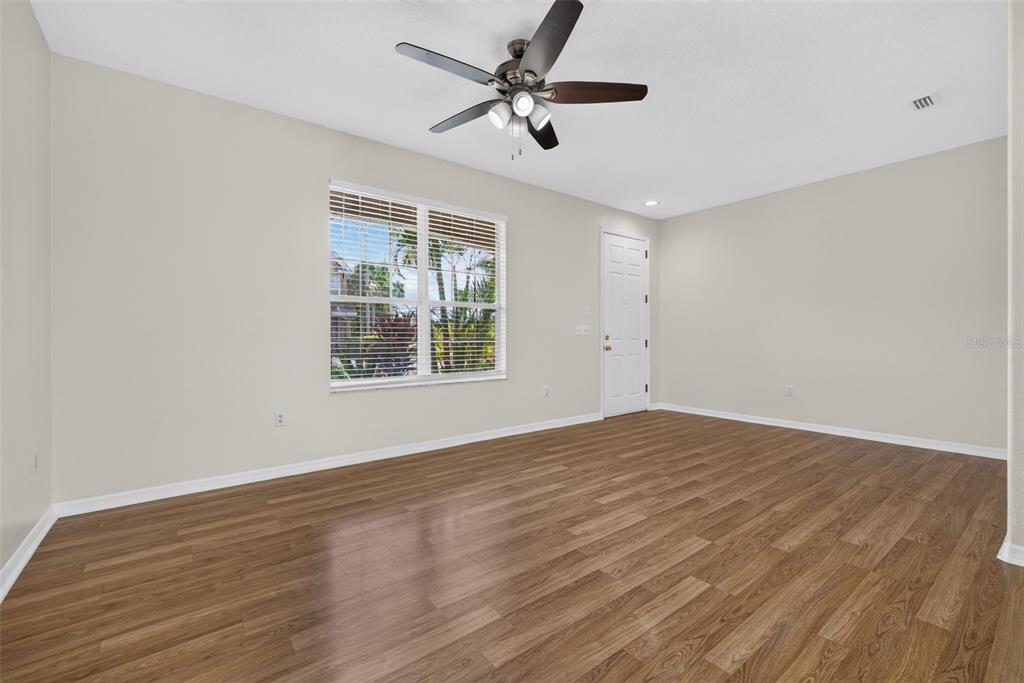 6585 MARLBERRY WAY, LARGO, FL — photo 4 of 28