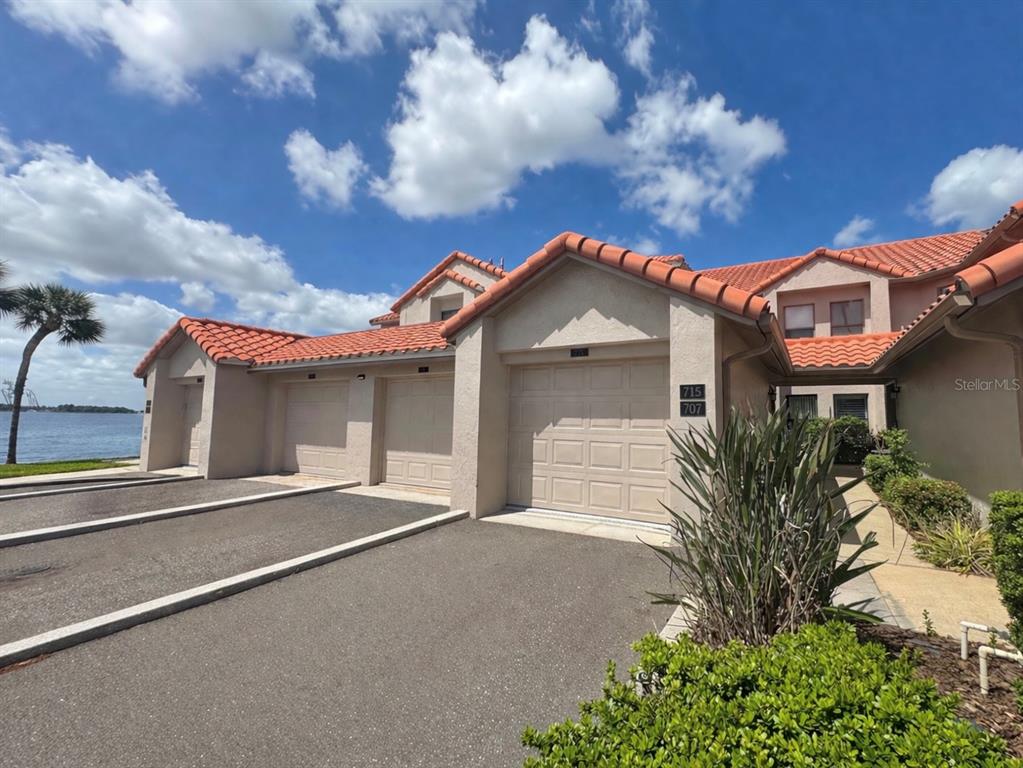 715 MAGNOLIA PLACE UNIT 715
