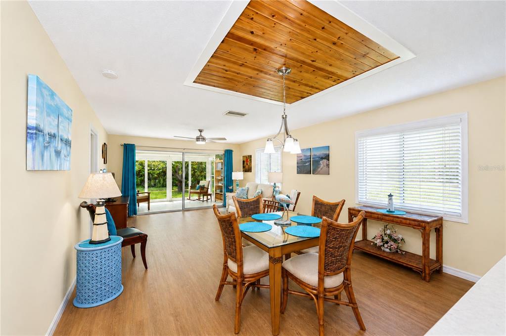 9406 ANDOVER CIRCLE, BRADENTON, FL — photo 5 of 30