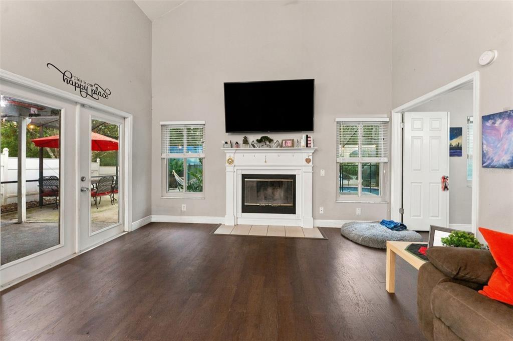 1621 SPINNING WHEEL DRIVE, LUTZ, FL — photo 3 of 21