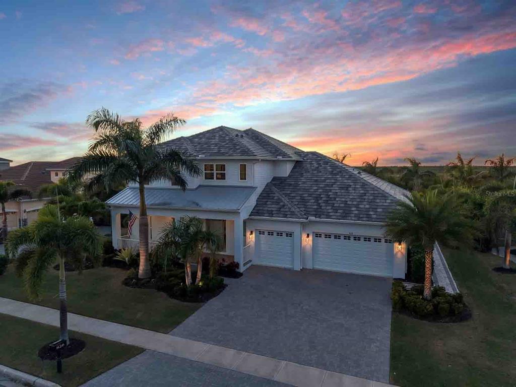 826 MANNS HARBOR DRIVE