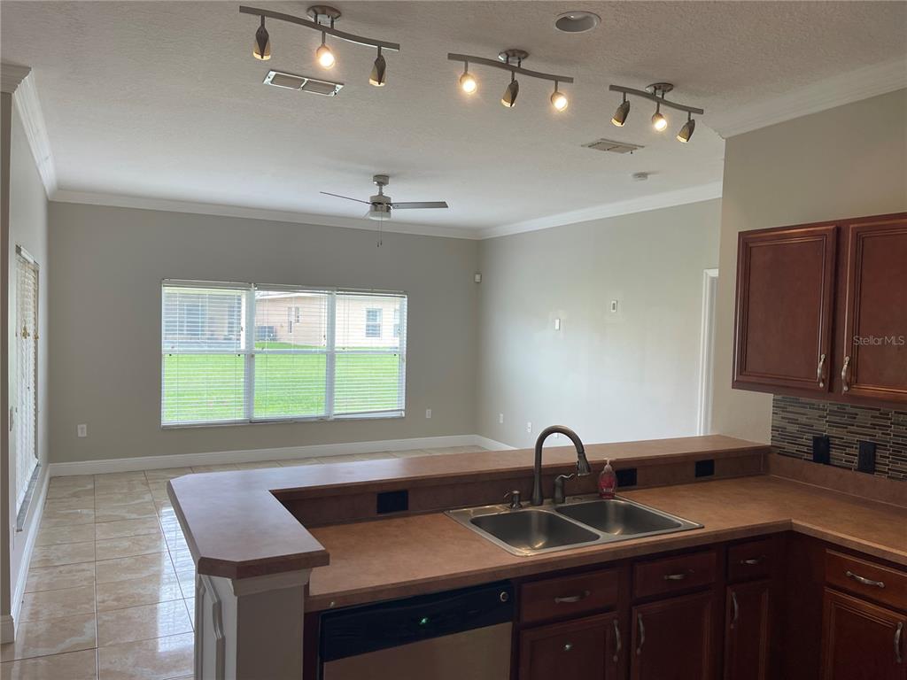 3930 PORT SEA PLACE, KISSIMMEE, FL — photo 3 of 30