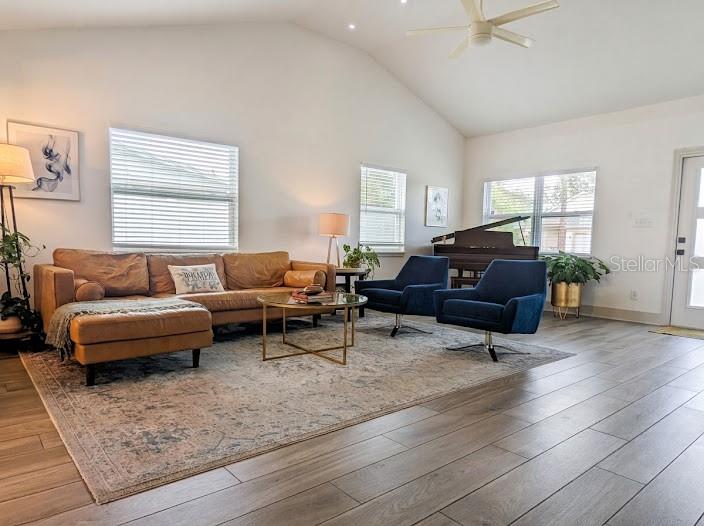 3509 W ROGERS AVENUE, TAMPA, FL — photo 4 of 23