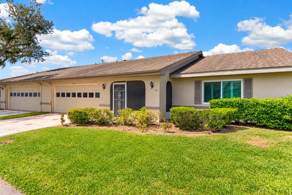 2329 LANCASTER DRIVE, SUN CITY CENTER, FL — photo 3 of 30