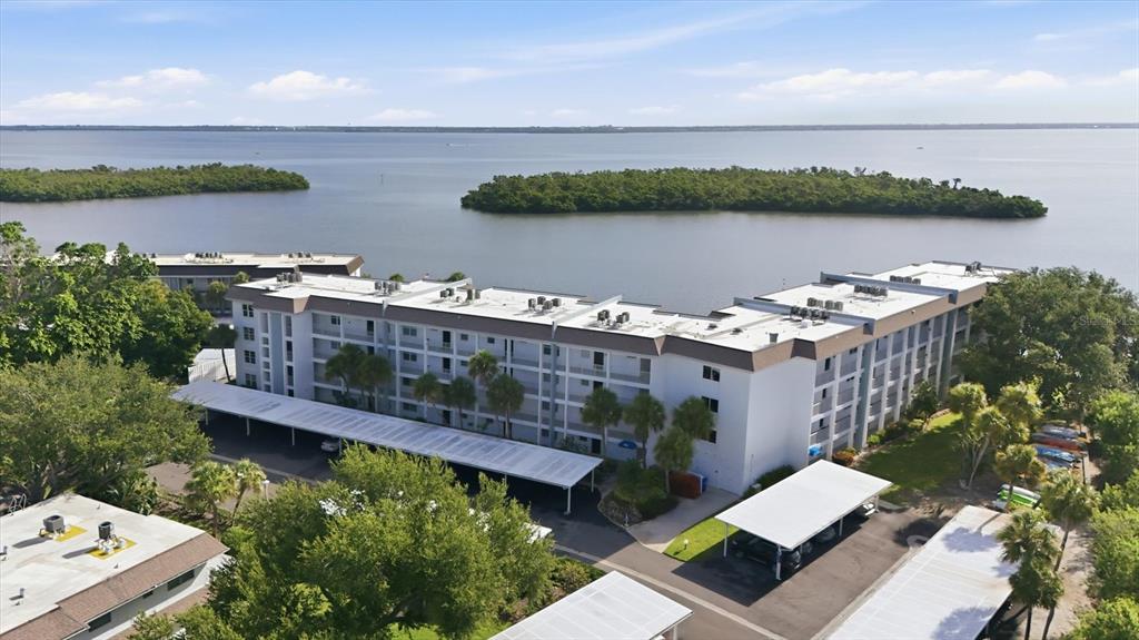 605 SUTTON PLACE UNIT 101, LONGBOAT KEY, FL — photo 3 of 30