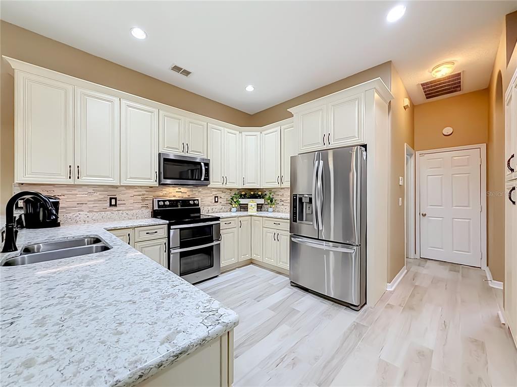 1105 SHADOWBROOK TRAIL, WINTER SPRINGS, FL — photo 4 of 39