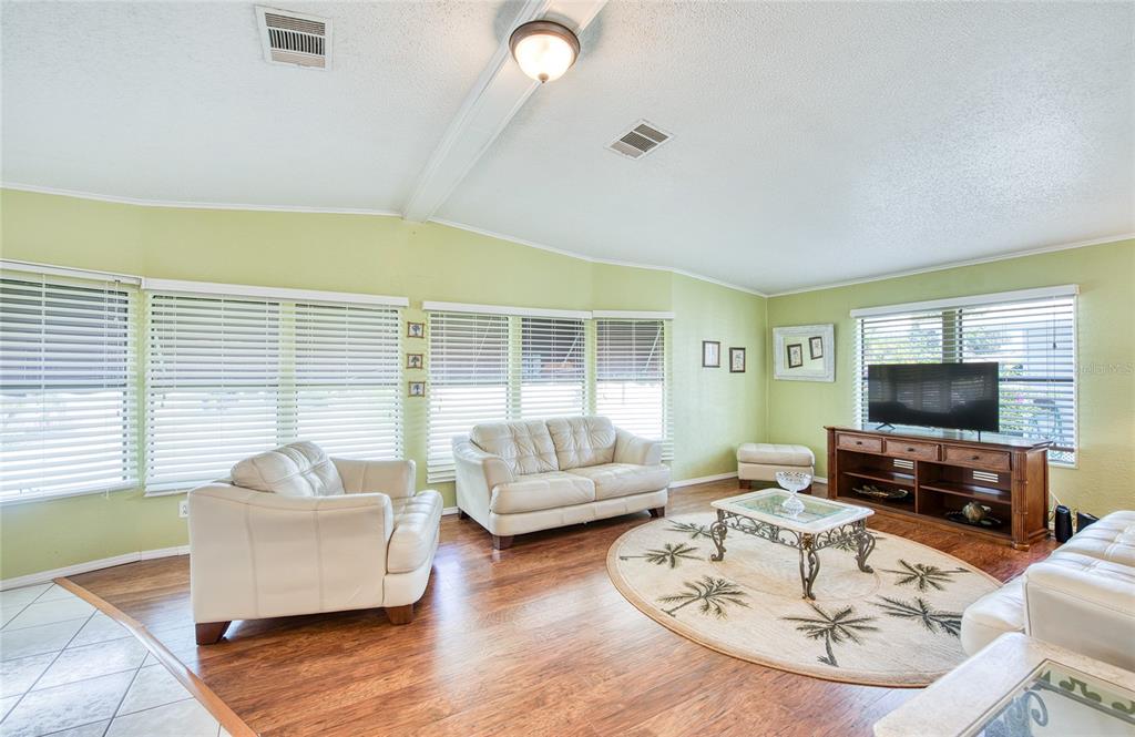 34 PELICAN DRIVE E, OLDSMAR, FL — photo 3 of 30