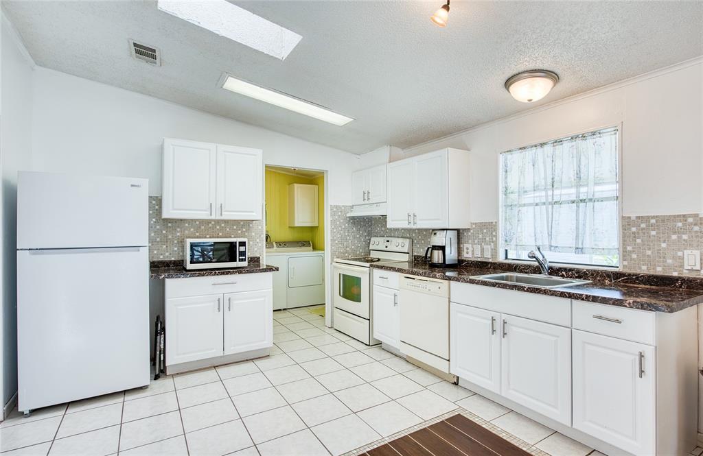 34 PELICAN DRIVE E, OLDSMAR, FL — photo 5 of 30