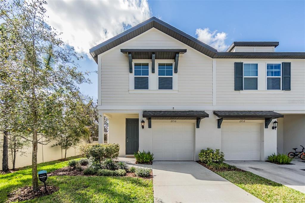 2710 CHESTNUT CREEK PLACE